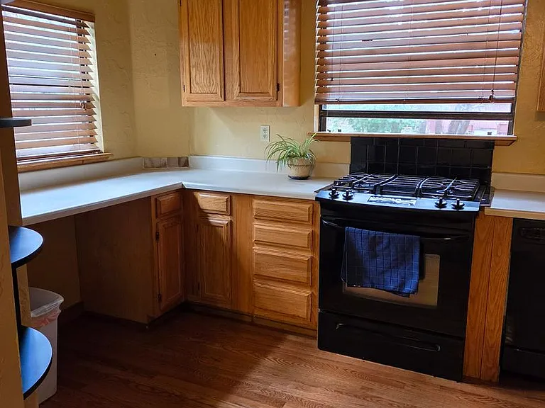 105 Sleepy Hollow Rd — Photo 6