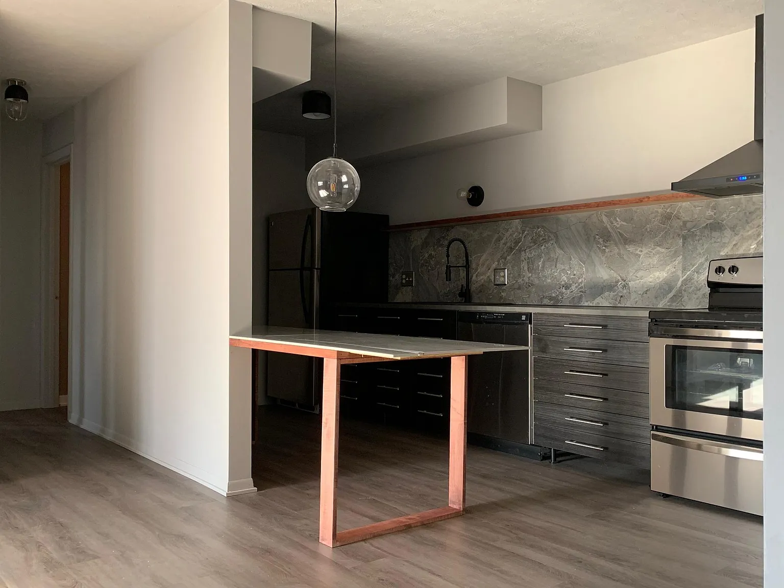 1 bed, 800 sqft, $950 — Photo 4