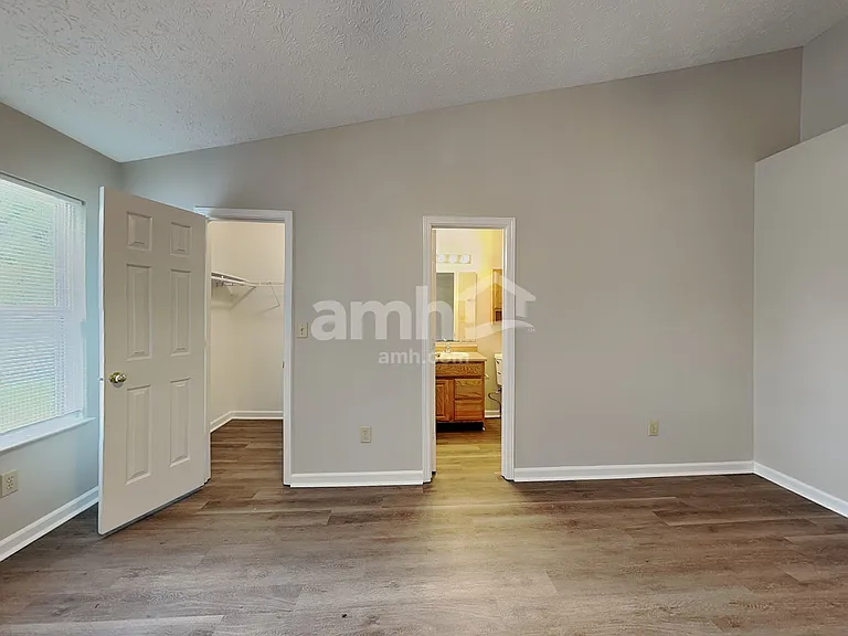 8074 Sydney Ln — Photo 8