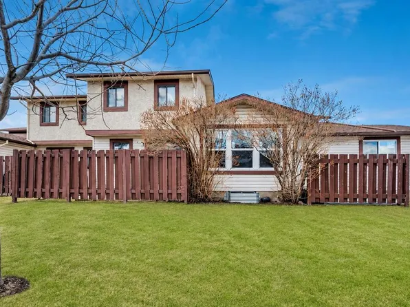 75 E Templemont Way NE #8, Calgary, AB T1Y 5K8