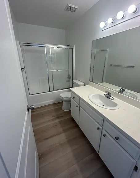 14359 Haynes St #5 — Photo 12