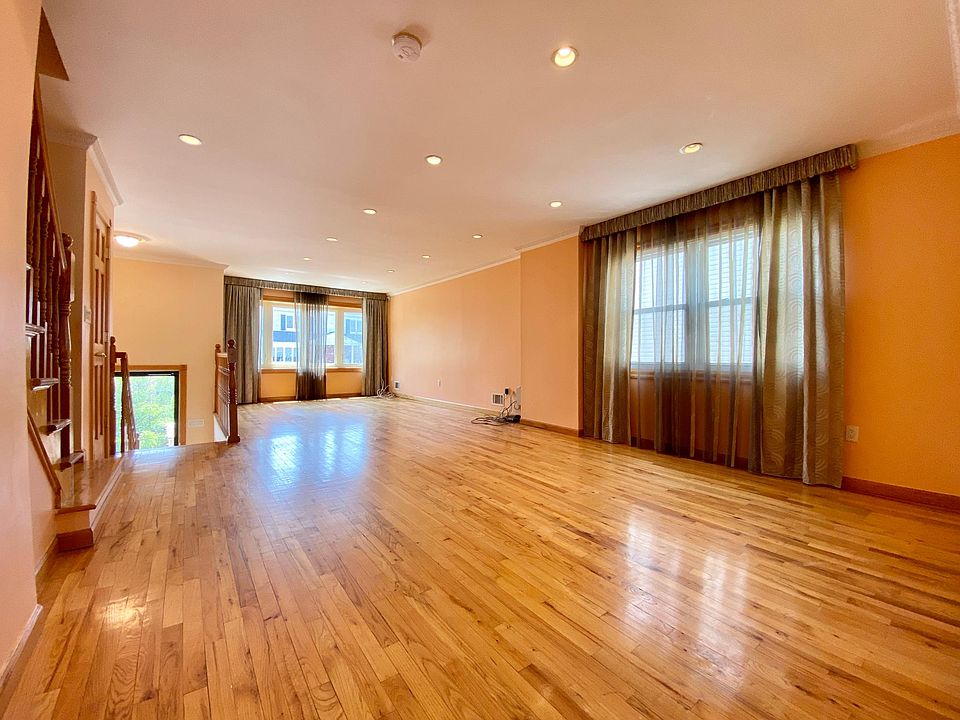 1st image of 60 Willowwood Ln #2