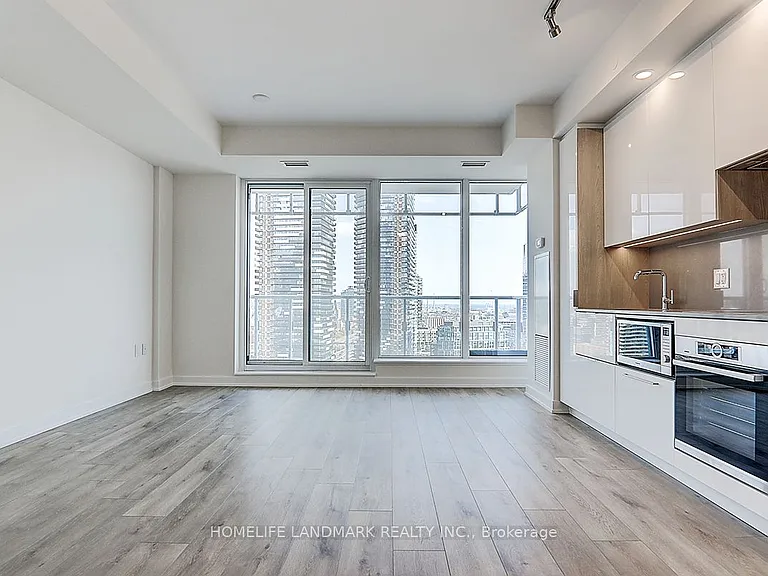 28 Freeland St #1708 — Photo 11
