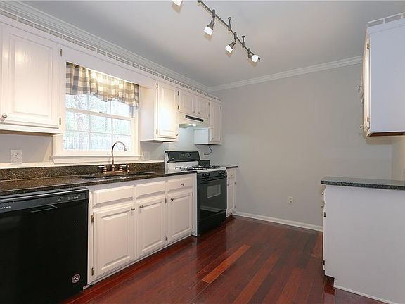 4th image of 2821 Wood Meadow Cv