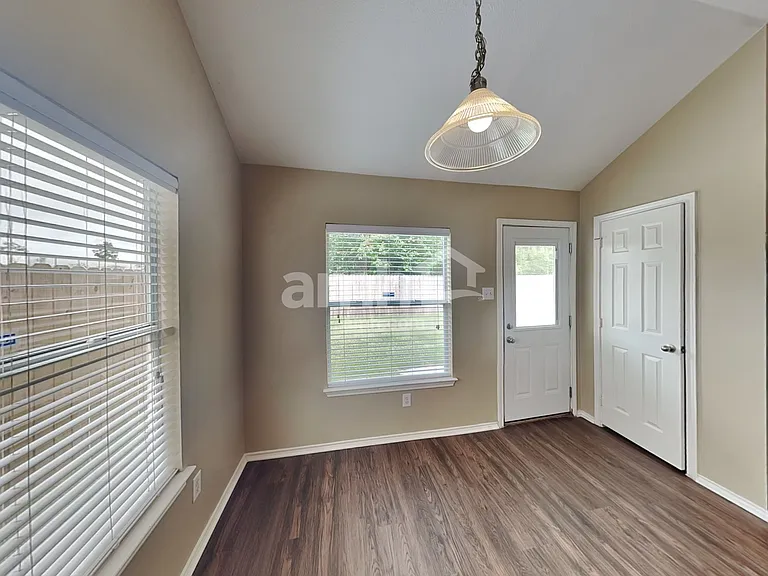 4642 Early Autumn Ct — Photo 5