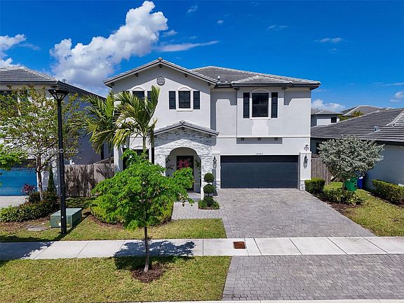 4th image of 13367 SW 285th St