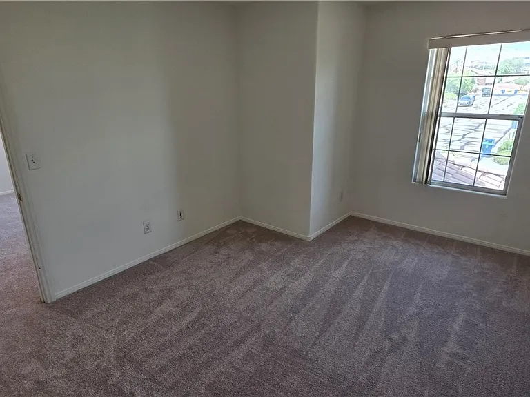 3358 Hillside Garden Dr — Photo 39