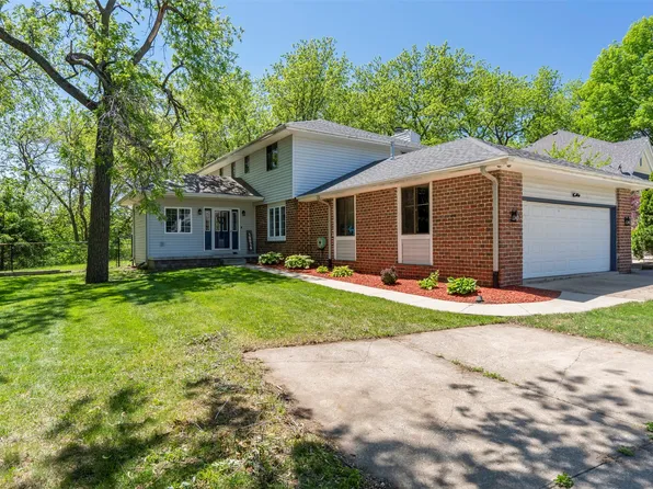 10016 Valdez Dr, Urbandale, IA 50322