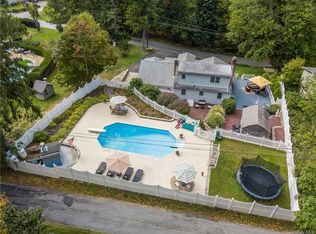 22 Palmer Trl, Carmel, NY 10512
