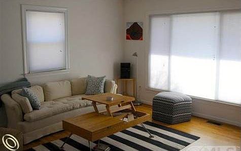 LIVING RM