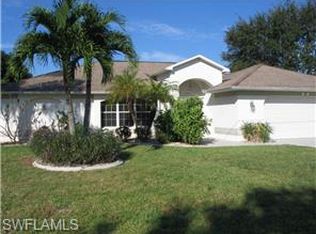 22 SE 13th Ave, Cape Coral, FL 33990