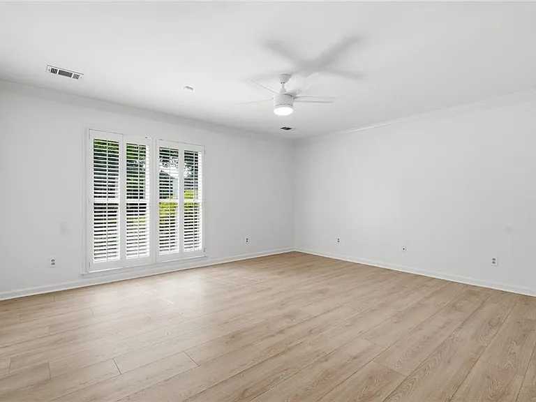 330 Carybell Ln — Photo 15