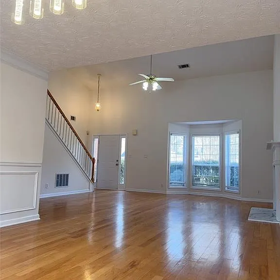 5045 Saddle Bridge Ln — Photo 8