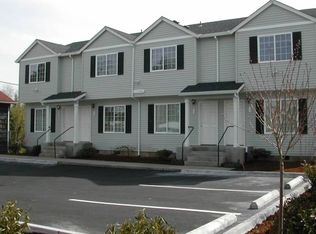 11844 SE Raymond St APT 2, Portland, OR 97266