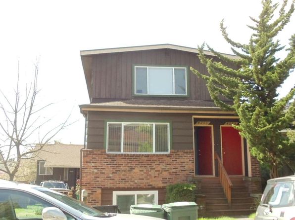 4255 9th Ave NE, Seattle, WA 98105