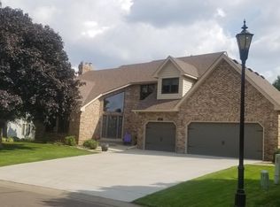 3537 Dunbarknoll, Brooklyn Park, MN 55443