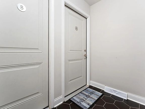 2nd image of 1039 Ridge Rd #B