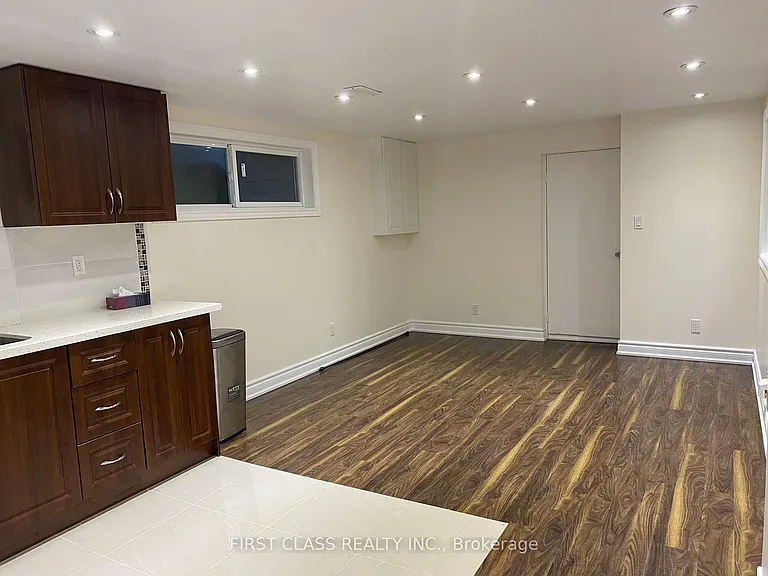 26 Wilmington Ave — Photo 14