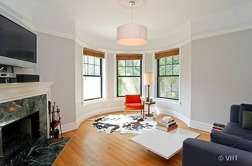 Living Room w/ Fireplace