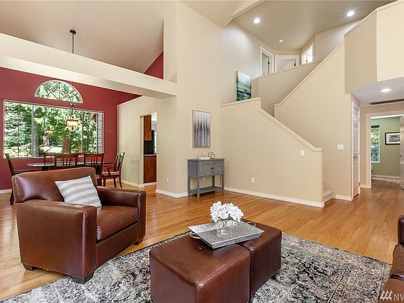 3rd image of 21506 NE 9th Pl