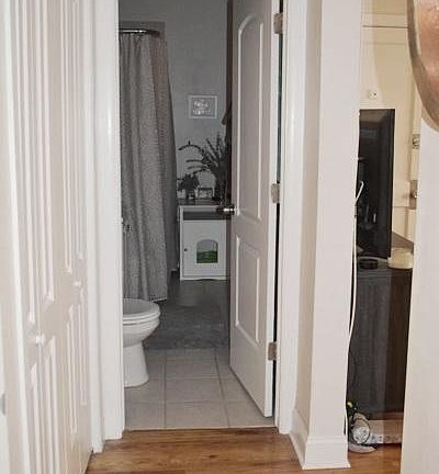 2nd image of 839 W Cornelia Ave #37.5-1S