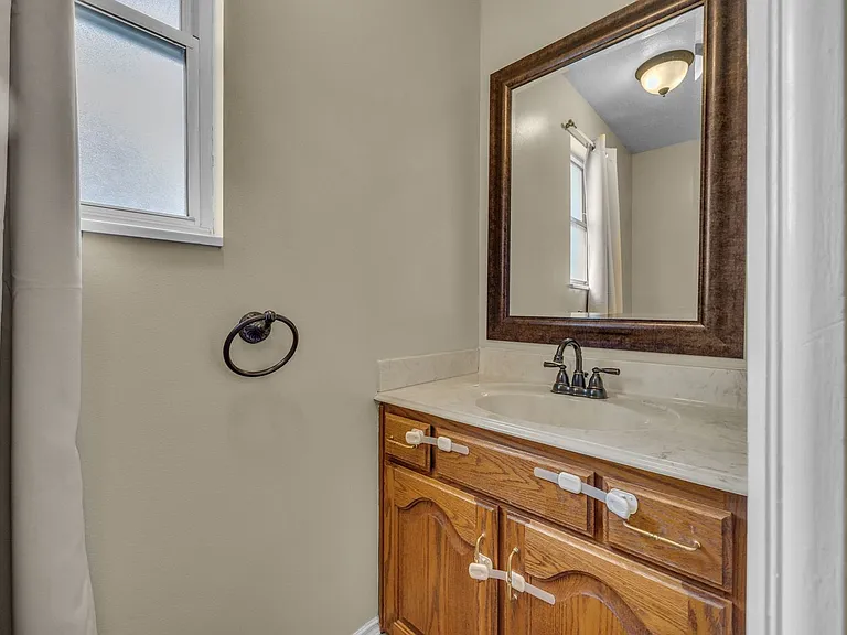567 N Allanwood Pl — Photo 25