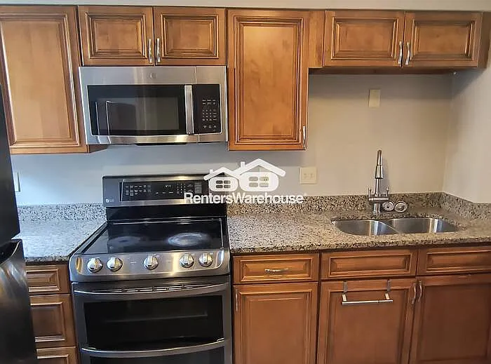 1611 Glenwood Ave #1 — Photo 6