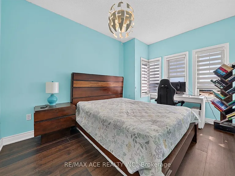 10 Andreeta Dr #MAIN — Photo 24