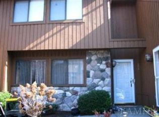 182 Red Cardinal Ct, Poughkeepsie, NY 12603