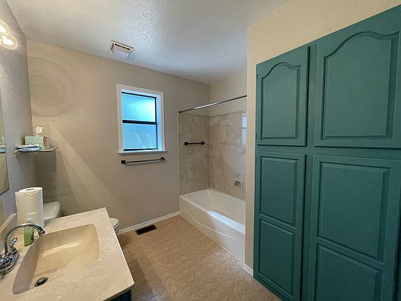 30Woodside75_09262022