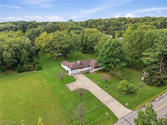 3rd image of 18328 Haskins Rd