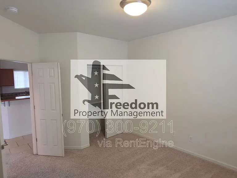1187 Cherrywood Ave — Photo 4
