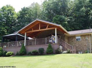 23 Hollowtree Ln, Fairmont, WV 26554