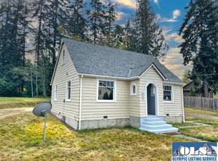 1023 1/2 E Eckard Ave, Pt Angeles, WA 98362