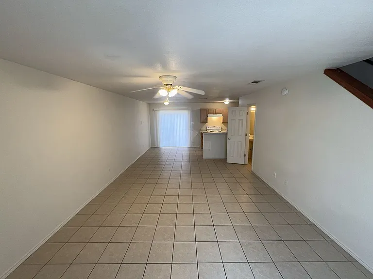 3307 Barcelona, Killeen — Photo 3