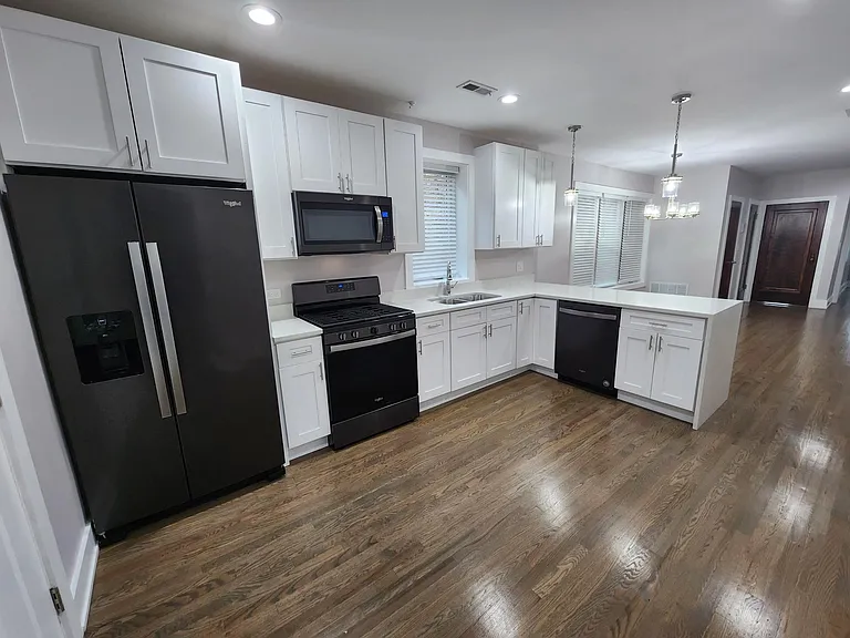 5537 N Spaulding Ave #2 — Photo 11