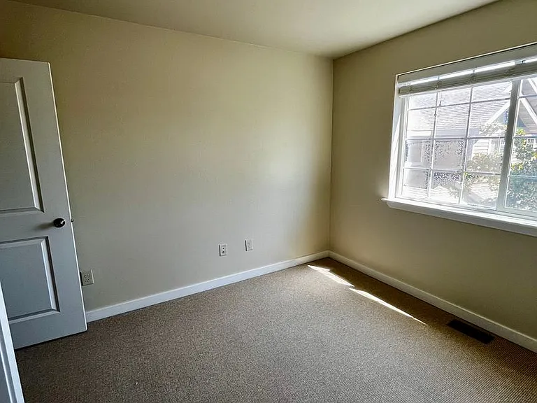 2752-96 Catalyst St — Photo 9