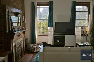 Rented by Bond New York