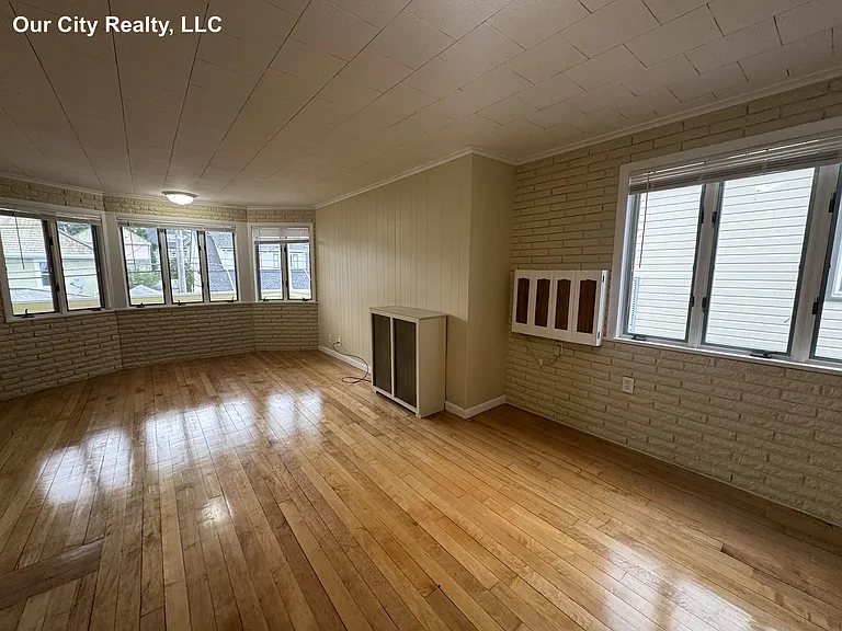 58 Stanley Ave #2 — Photo 2