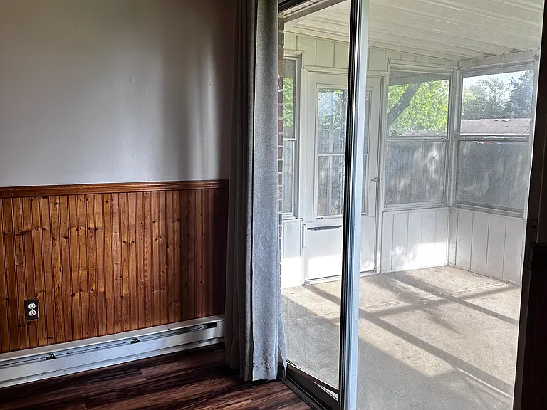 1457 Skylark Dr — Photo 3