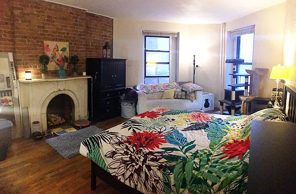 Rented by Jesse Evans, LREB | media 4