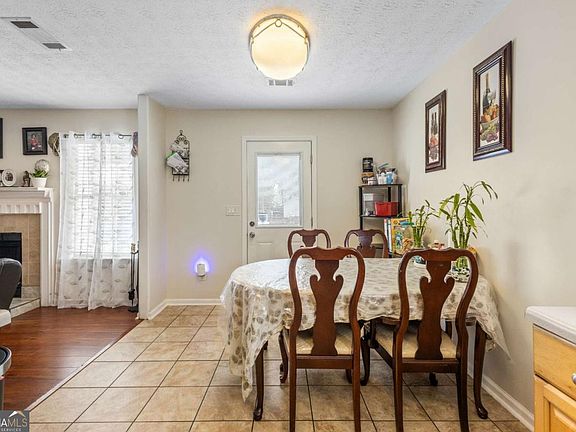 4th image of 1729 Brandi Ln