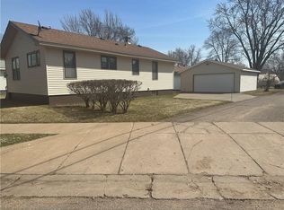 109 W Greenville St, Chippewa Falls, WI 54729