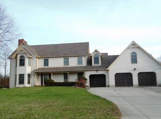 1595 Beck Ridge Cir, Greenwood, IN 46143