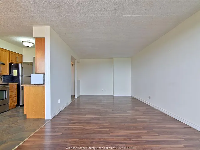 150 Park St W #1812 — Photo 13