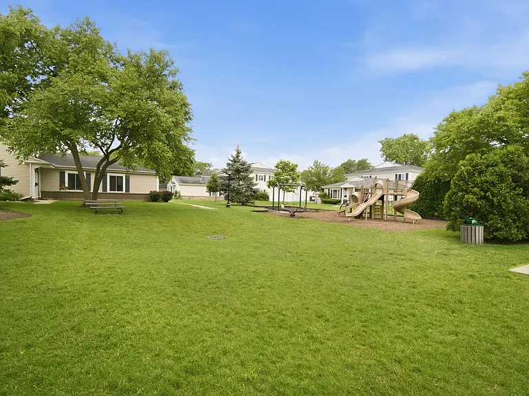 1180 Cove Dr #152B — Photo 17