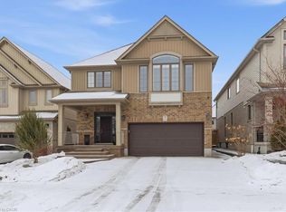 39 Deer Creek St, Kitchener, ON N2A 0E7