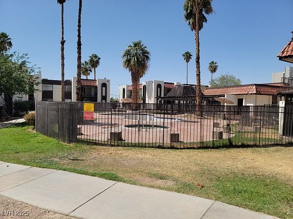 3rd image of 1405 Vegas Valley Dr APT 270