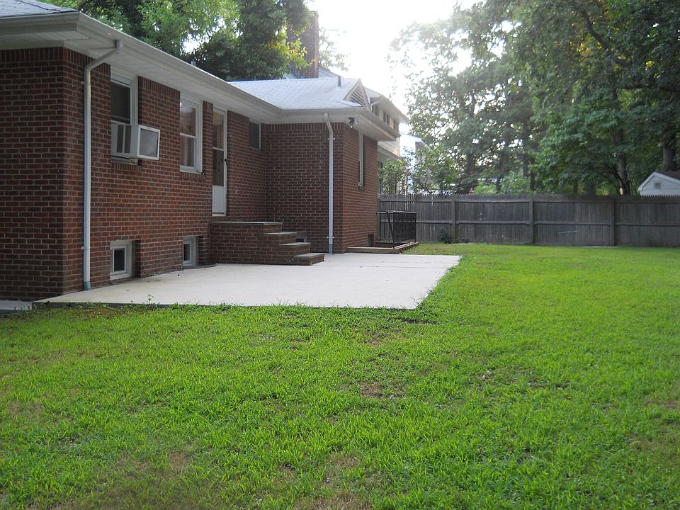 2nd image of 14 Knollwood Ave