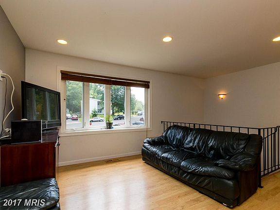 5th image of 14310 Southgate Ct
